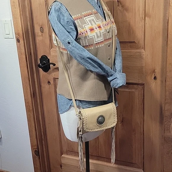 Idyllwind Fringed Leather Crossbody Bag - Picture 3 of 14